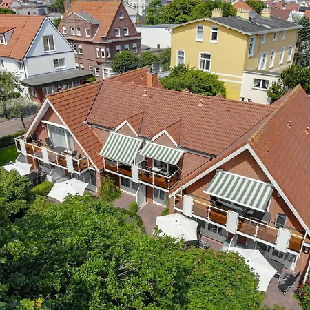 Haus Roseneck 8 Апартаменты Нордерней